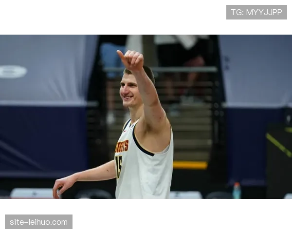 周鹏达成CBA生涯800场里程碑，盖帽数追平张凯